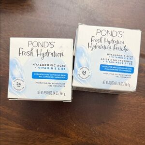 POND'S Fresh Hydration Moisturizer with Hyaluronic Acid